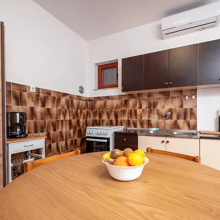 Beautiful In With Kitchen 아파트 파자나